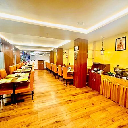 Hotel Sky International- Airport Zone Hyderabad Shamshabad Extérieur photo