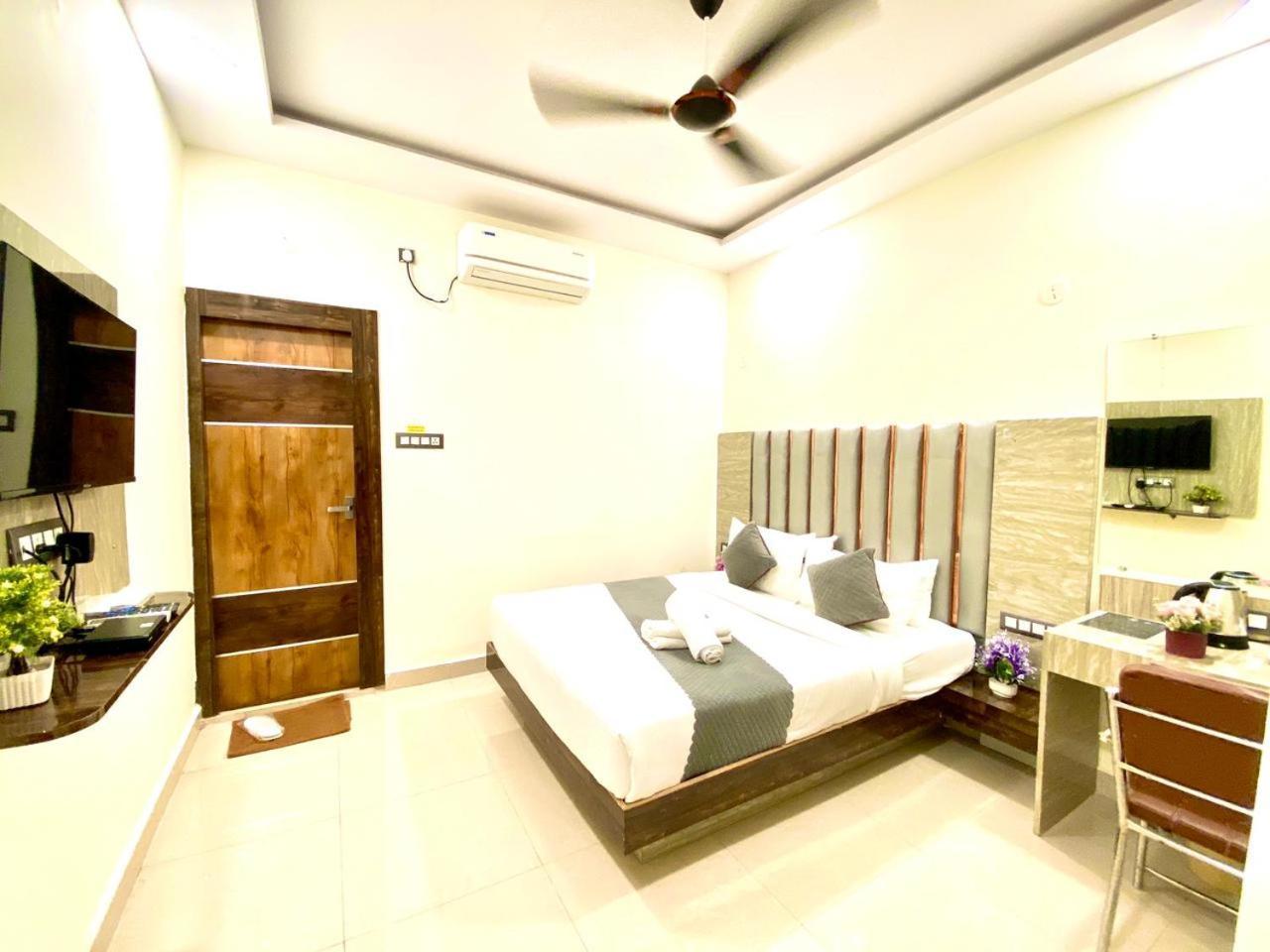 Hotel Sky International- Airport Zone Hyderabad Shamshabad Extérieur photo