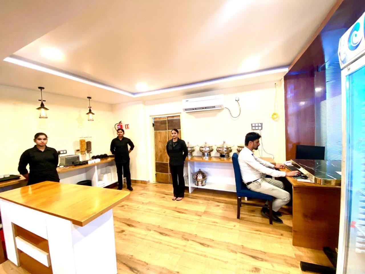 Hotel Sky International- Airport Zone Hyderabad Shamshabad Extérieur photo