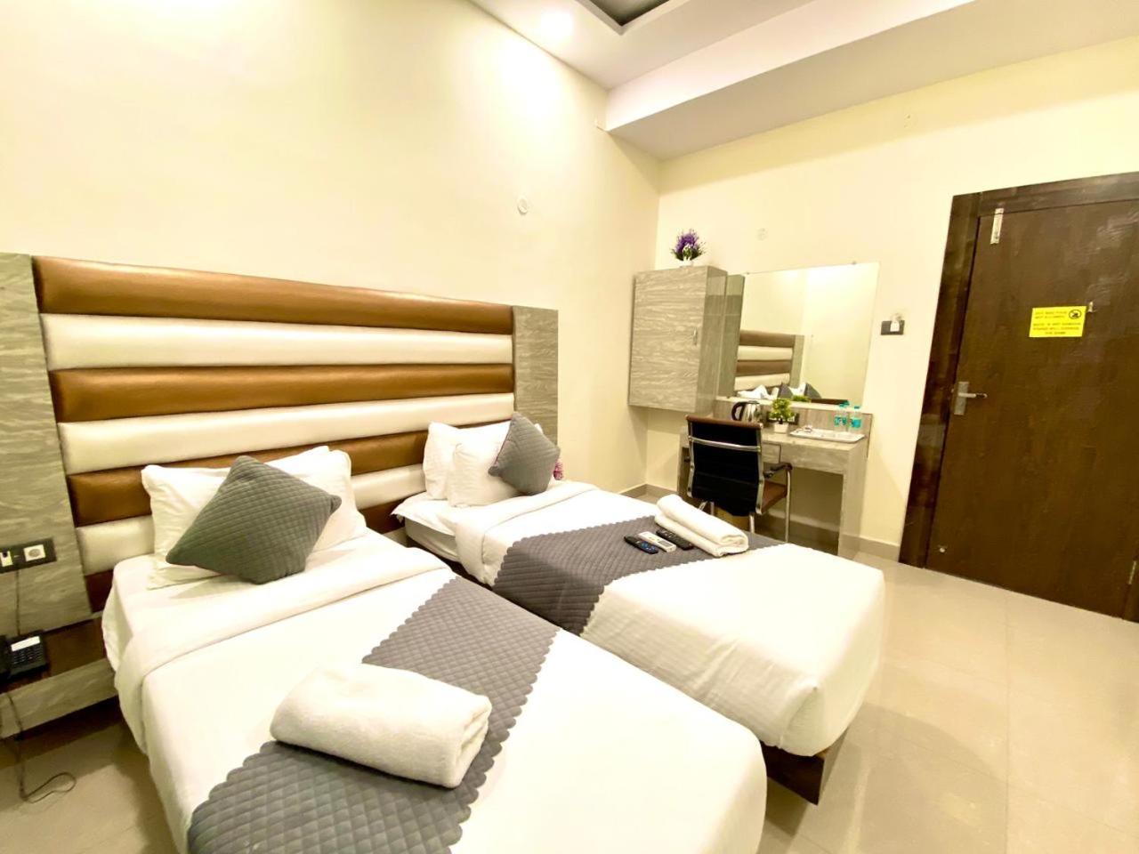 Hotel Sky International- Airport Zone Hyderabad Shamshabad Extérieur photo