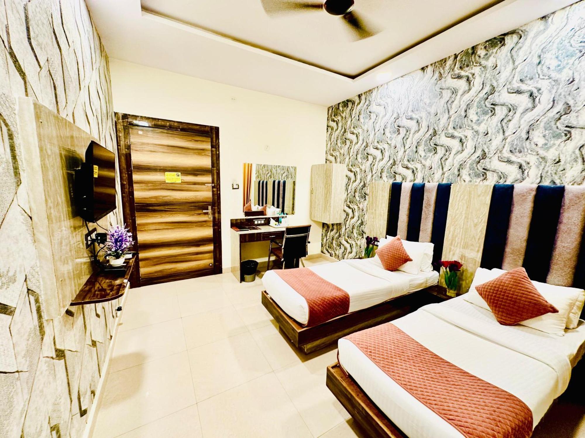 Hotel Sky International- Airport Zone Hyderabad Shamshabad Extérieur photo