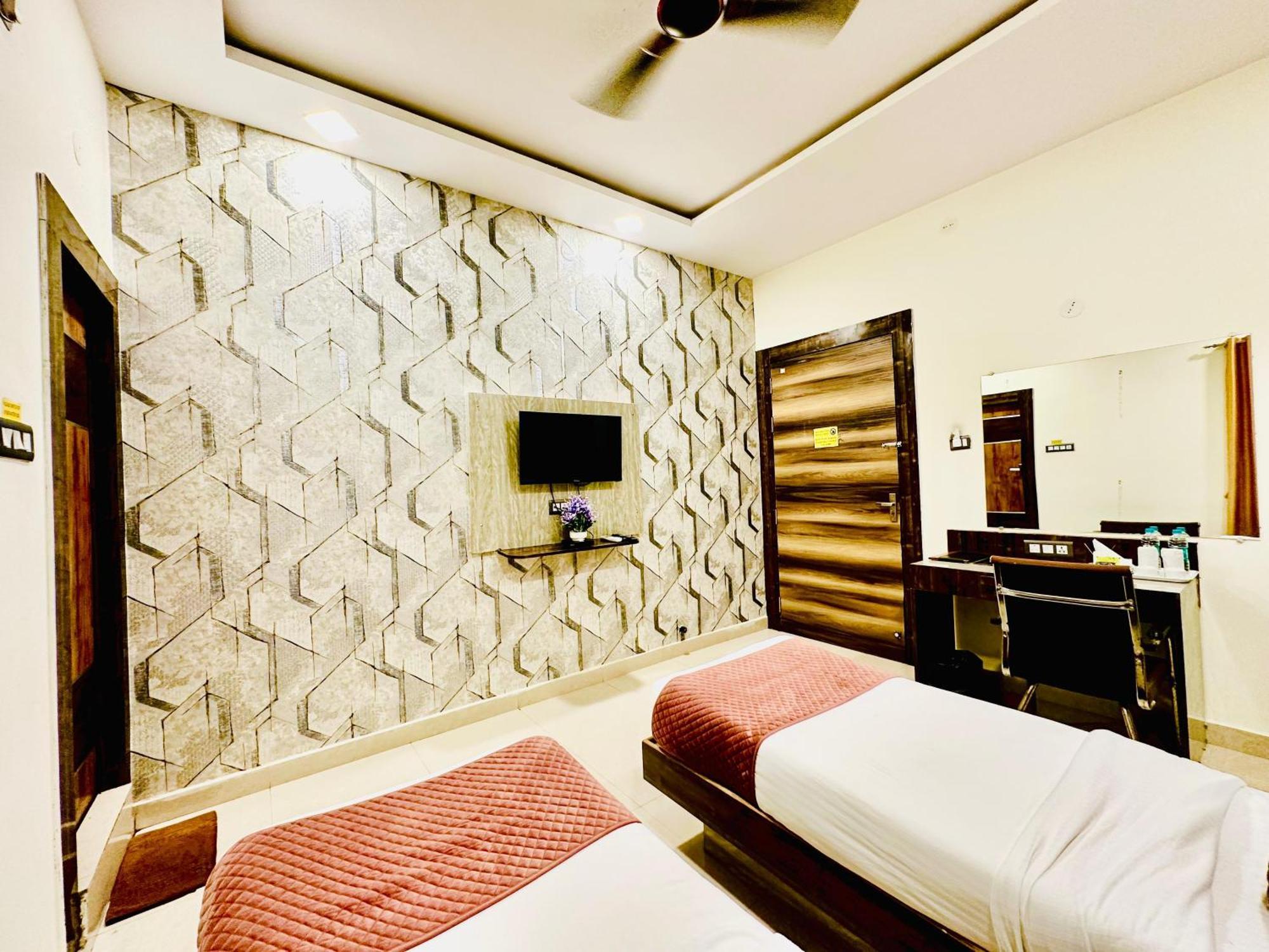 Hotel Sky International- Airport Zone Hyderabad Shamshabad Extérieur photo