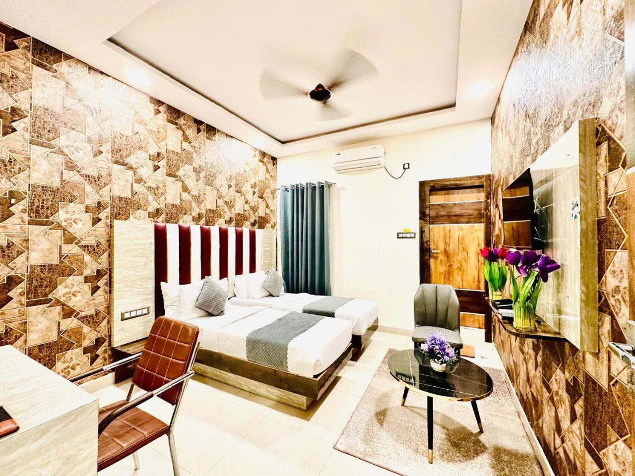 Hotel Sky International- Airport Zone Hyderabad Shamshabad Extérieur photo